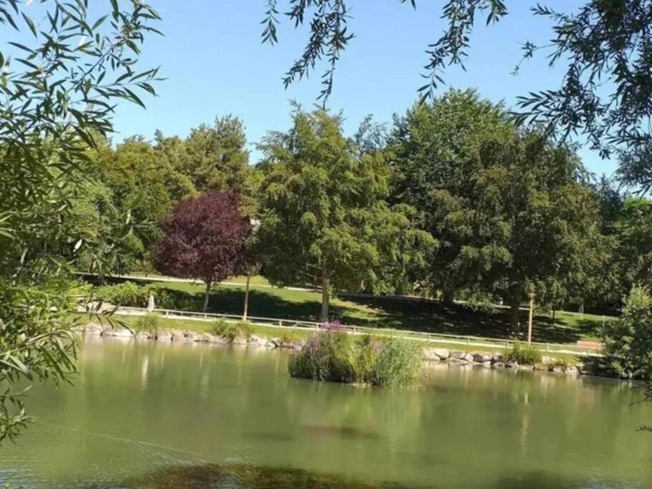 Reims Centre-Ville - 2 Chambres - 6 Personnes Au 1 Er Etage מראה חיצוני תמונה